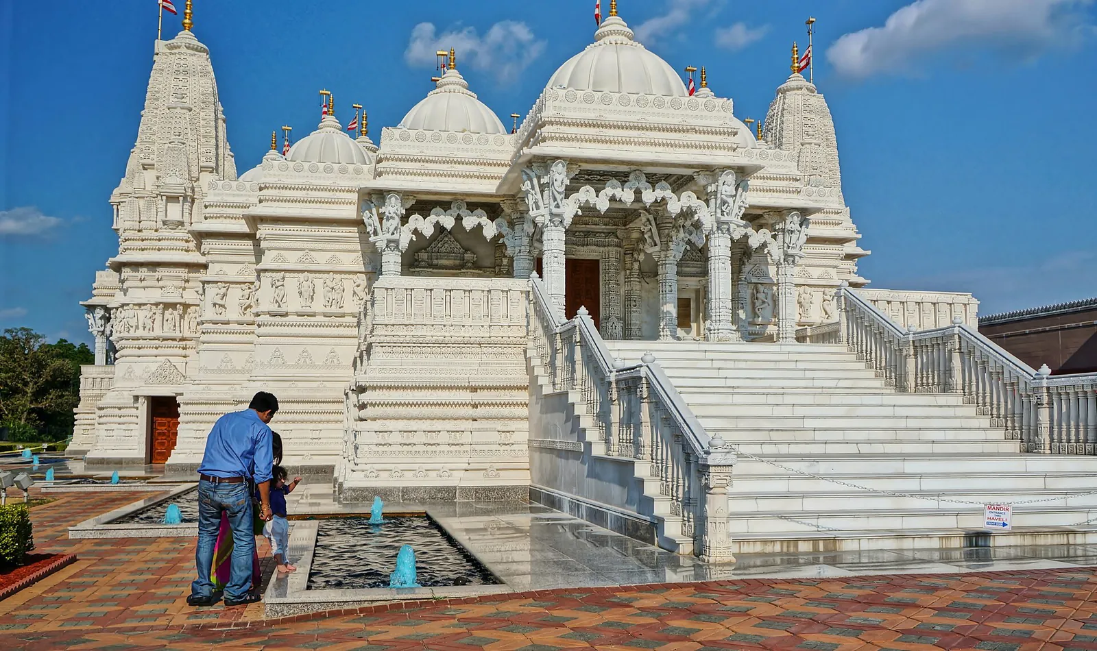 BAPS Shri Swaminarayan Mandir, Chicago